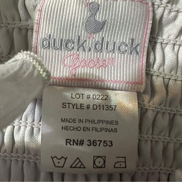 Duck Duck Goose baby girls floral romper size 12 months - Picture 4 of 4